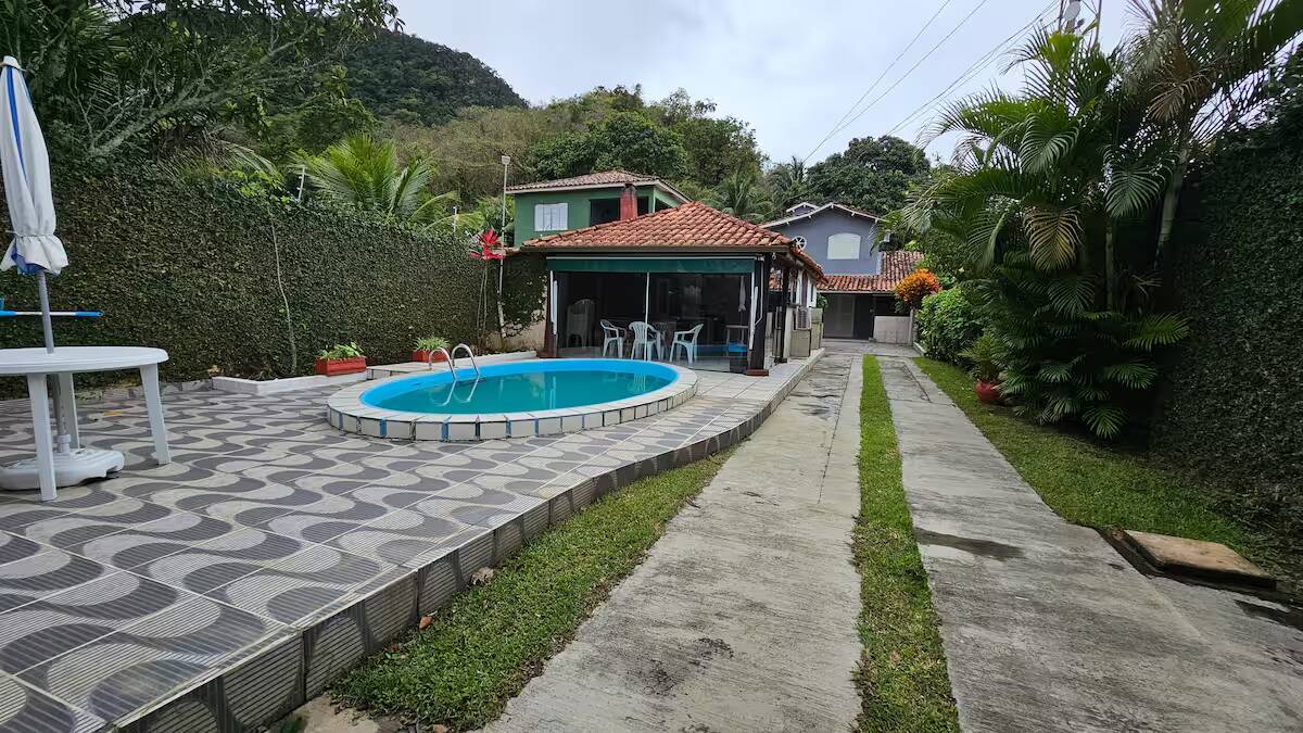 Casa, 5 quartos, 130 m² - Foto 1