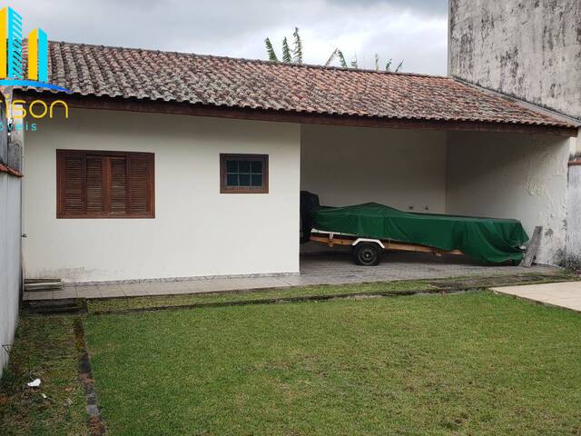 #318 - Casa para Venda em São Sebastião - SP