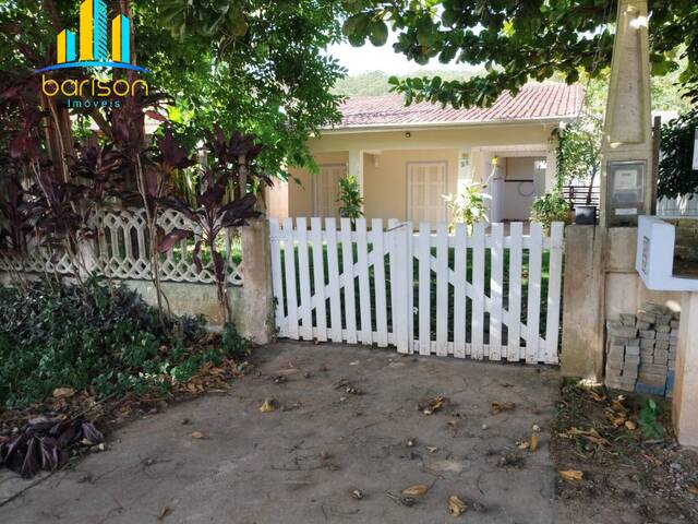 #325 - Casa para Venda em São Sebastião - SP