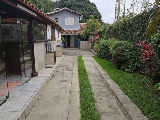 Casa para Venda em São Sebastião - 2