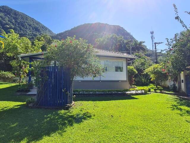 #328 - Casa para Venda em São Sebastião - SP